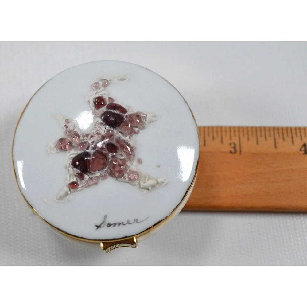Vintage Ceramic Trinket Dish / Jar‎ with Flip Lid White with Gold Accent Trim